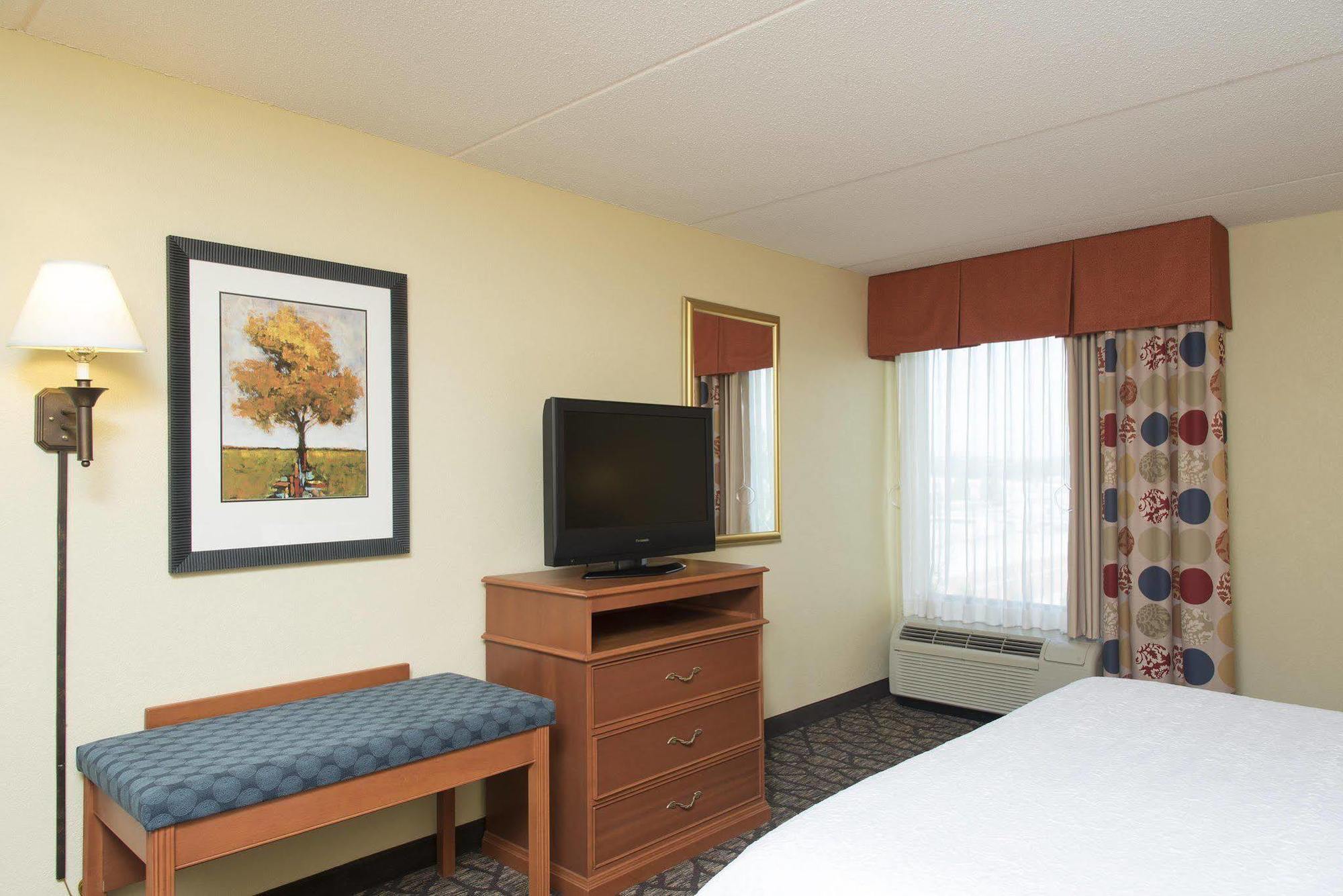 Hampton Inn Indianapolis/Carmel Exteriör bild